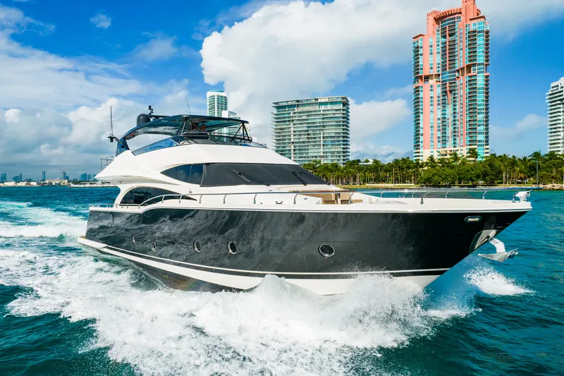 Slide: The Image of Marquis 72 - Maya - Exterior Profile 2015 Marquis 72 Flybridge - Maya - 3148800