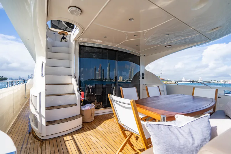 Slide: The Image of Marquis 72 - Maya - Aft deck 2015 Marquis 72 Flybridge - Maya - 3148857