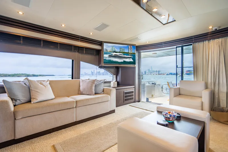 Slide: The Image of Marquis 72 - Maya - Salon 2015 Marquis 72 Flybridge - Maya - 3148899