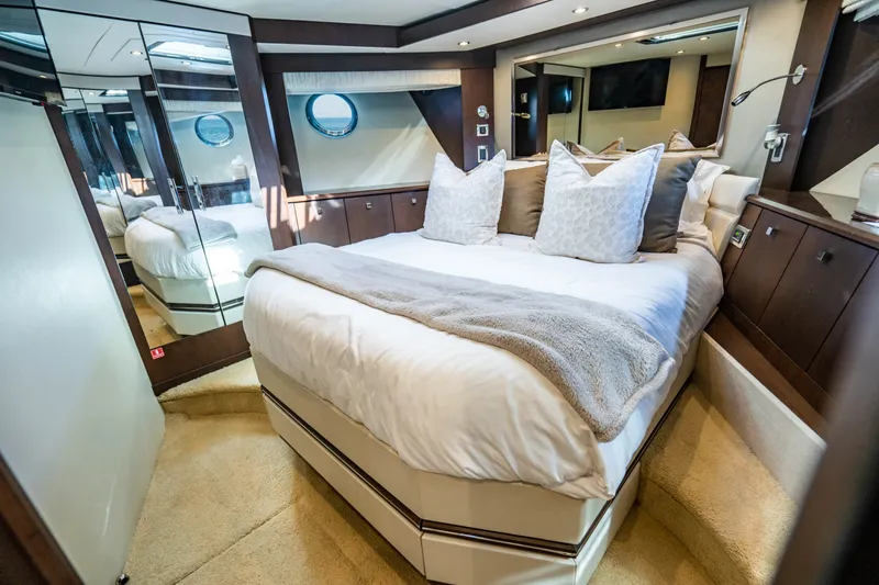 Slide: The Image of Marquis 72 - Maya - Maya - VIP Stateroom 2015 Marquis 72 Flybridge - Maya - 3148851