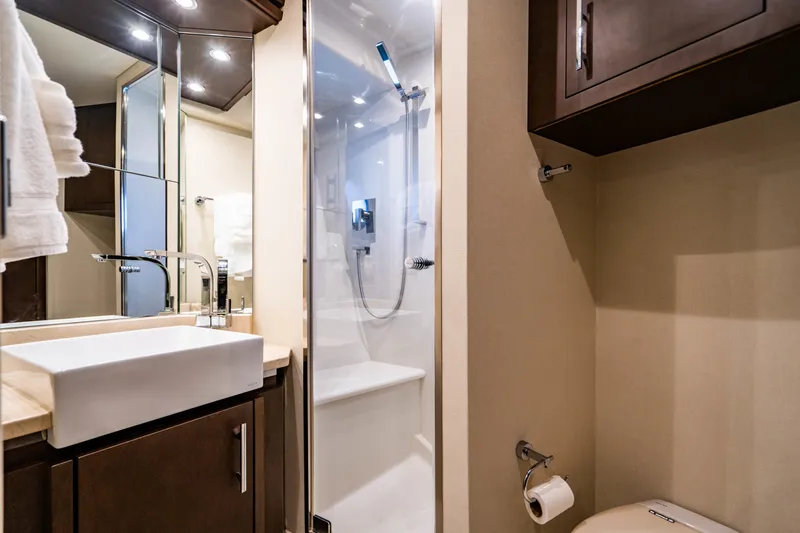 Slide: The Image of Marquis 72 - Maya - Head 2015 Marquis 72 Flybridge - Maya - 3148845