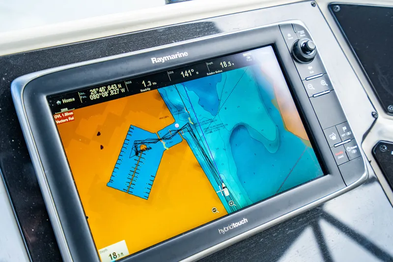 Slide: The Image of Marquis 72 - Maya - Raymarine Hybrid Touch Chartplotter 2015 Marquis 72 Flybridge - Maya - 3148883