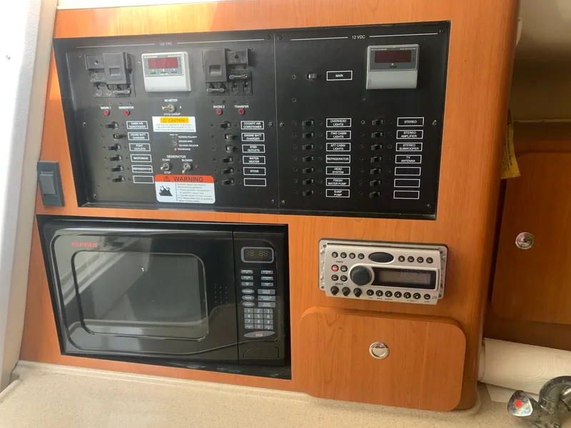 Slide: The Image of Hydra-Sports 3300 VX 2007 - 3157248