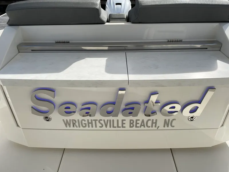 Slide: The Image of Tiara 43 LE 2021 - 3300834