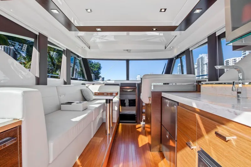 Slide: The Image of Tiara 39 Coupe 2018 - 3163321