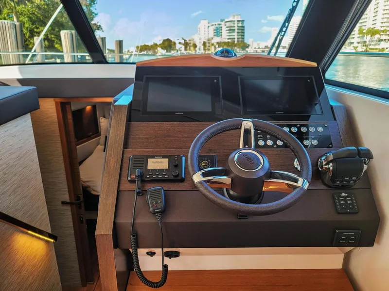 Slide: The Image of Tiara 39 Coupe 2018 - 3163326