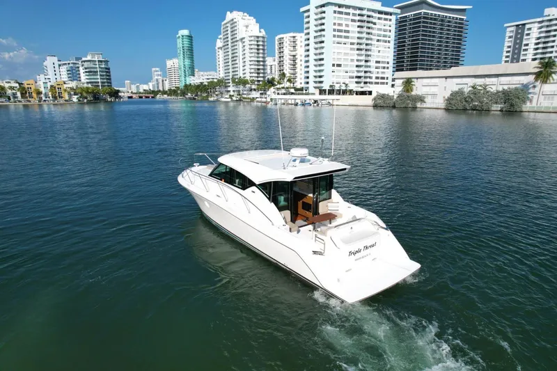 Slide: The Image of Tiara 39 Coupe 2018 - 3163304