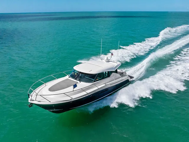 Slide: The Image of Tiara 39 Coupe 2018 - 48