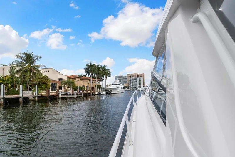 Slide: The Image of Intrepid 438 Evolution 2021 - 3170919