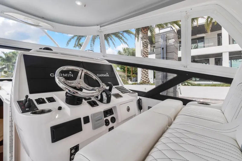 Slide: The Image of Intrepid 438 Evolution 2021 - 3170923