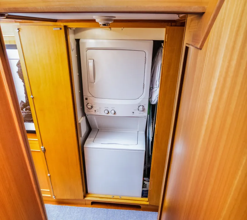 Slide: The Image of Companionway Washer And Dryer - 3173229