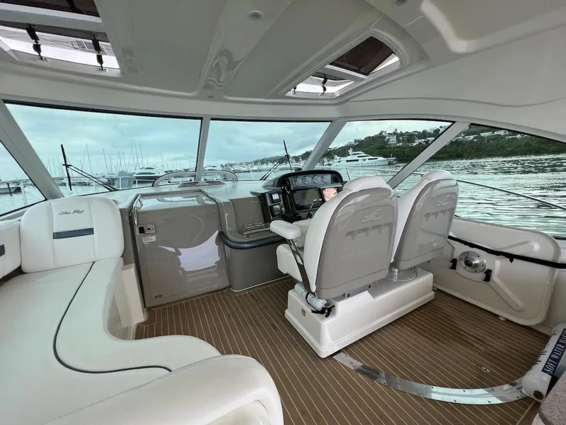 Slide: The Image of Sea Ray 48 Sundancer 2006 - 3173818