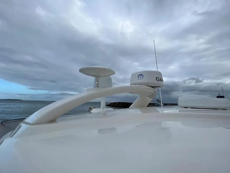 Slide: The Image of Sea Ray 48 Sundancer 2006 - 3173828