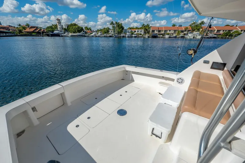 Slide: The Image of Viking 52 - Heyca I - Cockpit 2007 Viking 52 Convertible - Heyca I  - 3563856