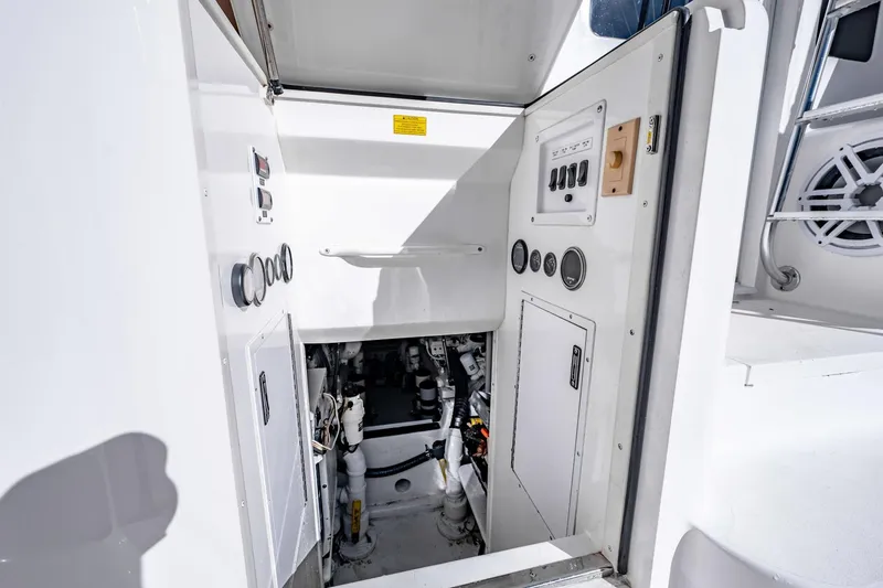 Slide: The Image of Viking 52 - Heyca I - Engine Room 2007 Viking 52 Convertible - Heyca I  - 3563823