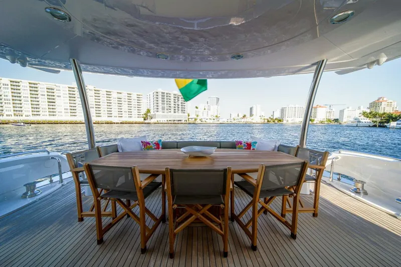 Slide: The Image of Sunseeker 90 2006 - 3919627