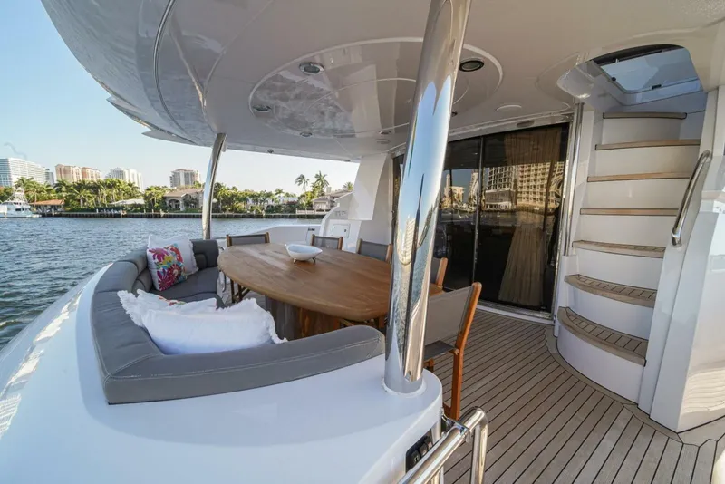 Slide: The Image of Sunseeker 90 2006 - 3919630