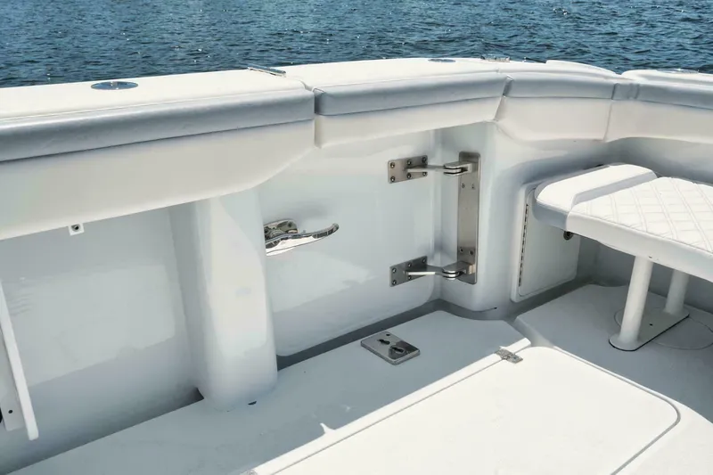 Slide: The Image of Yellowfin 42 Offshore 2026 - 4014687