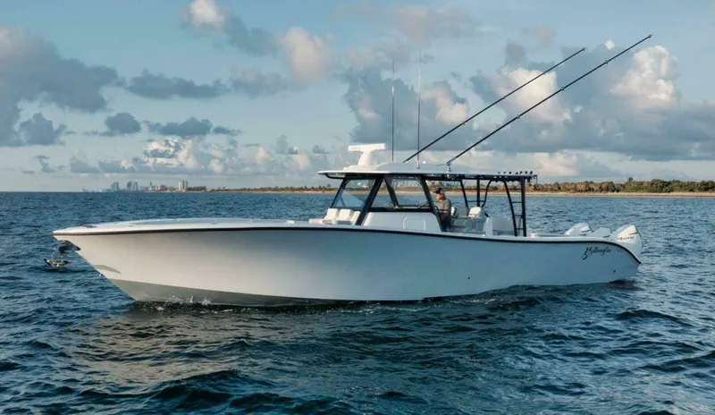 Slide: The Image of Yellowfin 42 Offshore 2026 - 4014668