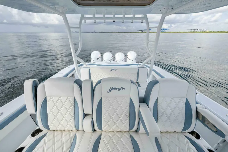 Slide: The Image of Yellowfin 42 Offshore 2026 - 4014700