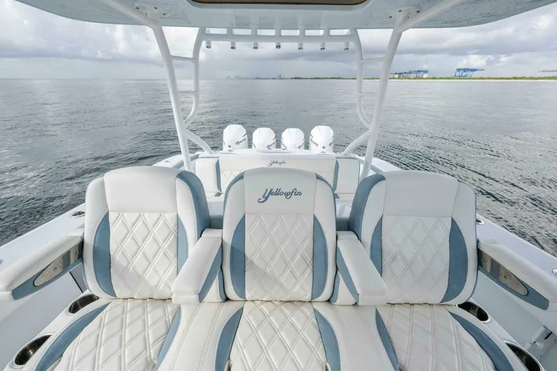 Slide: The Image of Yellowfin 42 Offshore 2026 - 4014701