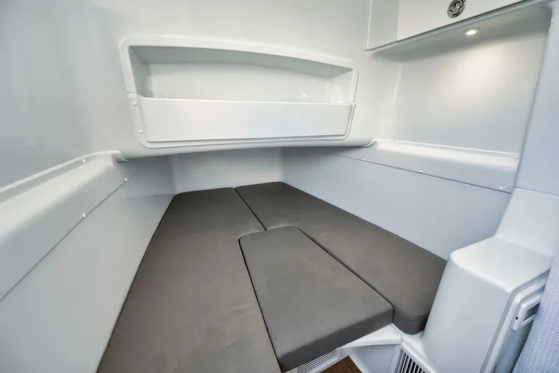 Slide: The Image of Yellowfin 42 Offshore 2026 - 4014836