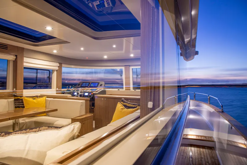 Slide: The Image of Sirena 58 Coupe Sidedecks - 3322464