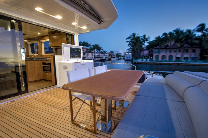 Slide: The Image of Sirena 58 Coupe Cockpit - 3322542