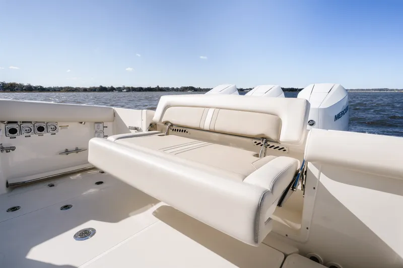 Slide: The Image of Boston Whaler 350 Realm 2025 - 8