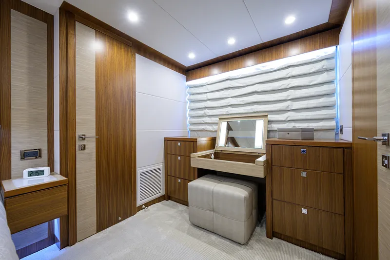 Slide: The Image of Master Stateroom - 3222016