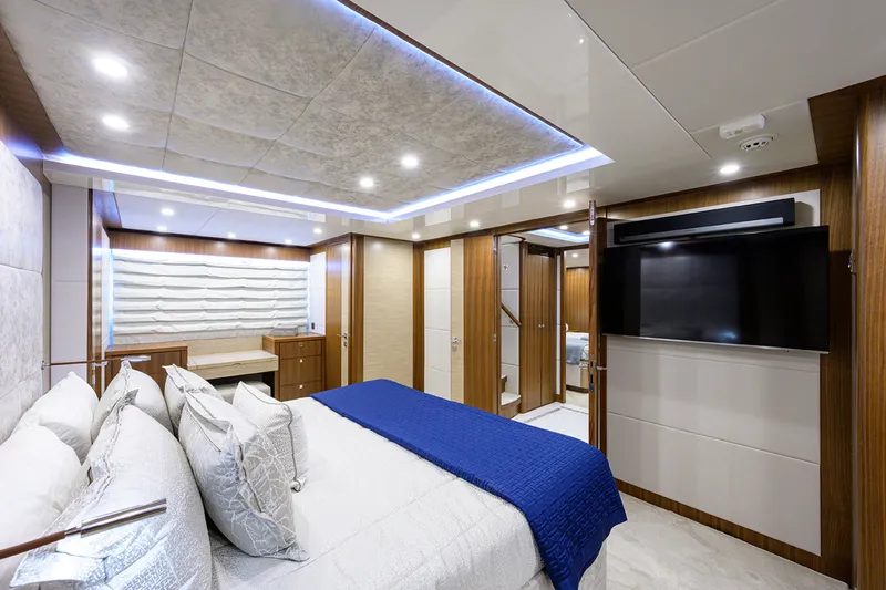 Slide: The Image of Master Stateroom - 3222015