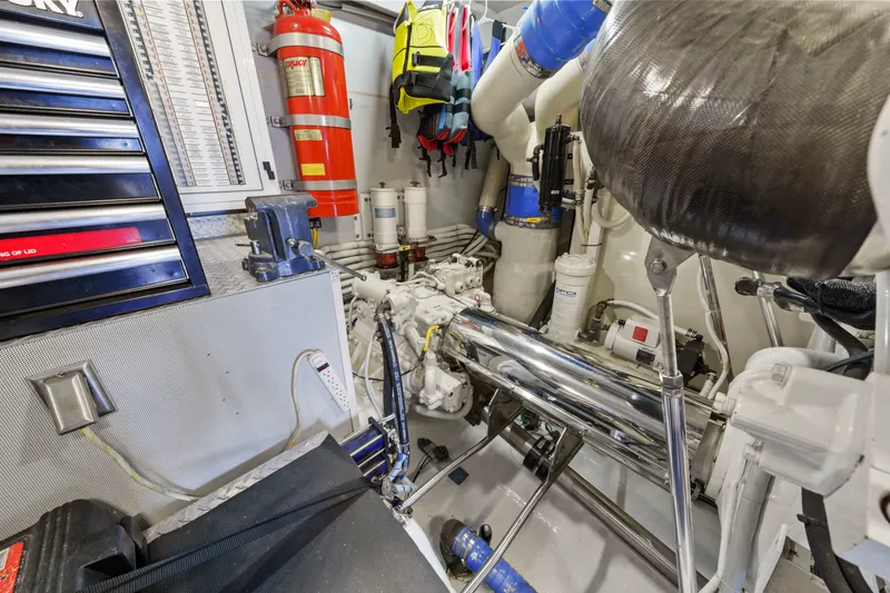 Slide: The Image of Marquis 65 Pilothouse 2006 - 3272183