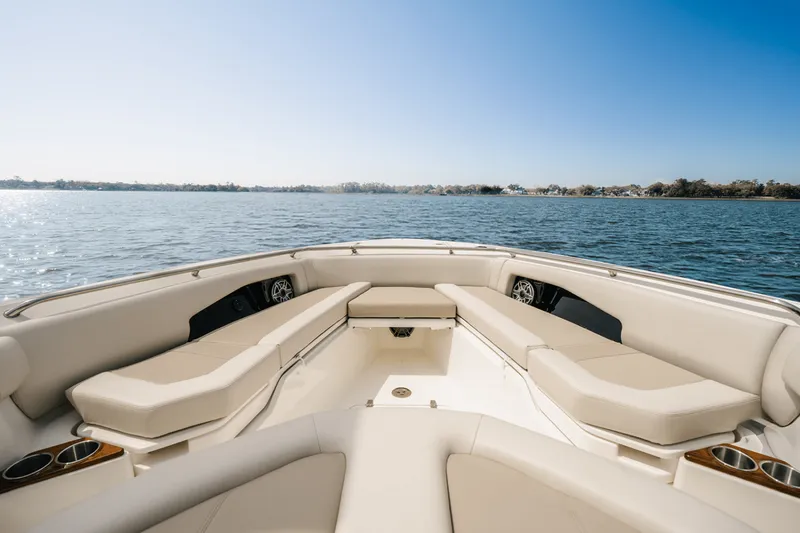 Slide: The Image of Boston Whaler 360 Outrage 2025 - 21