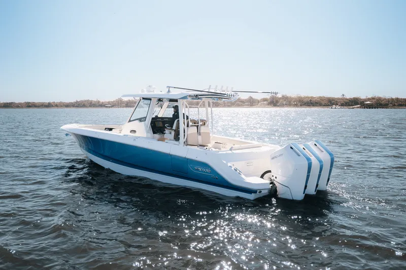 Slide: The Image of Boston Whaler 360 Outrage 2025 - 24