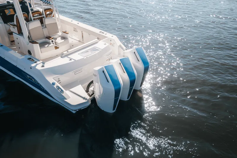 Slide: The Image of Boston Whaler 360 Outrage 2025 - 5