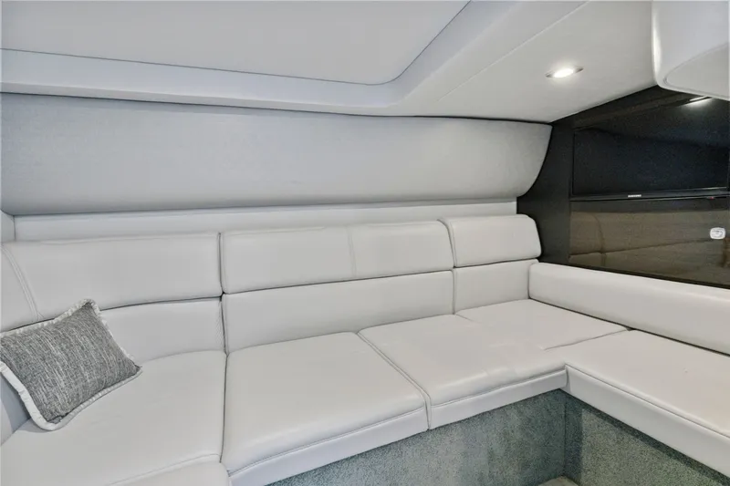 Slide: The Image of Formula 37PC 2018 - 3254667