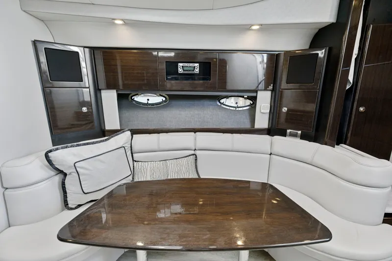 Slide: The Image of Formula 37PC 2018 - 3254670