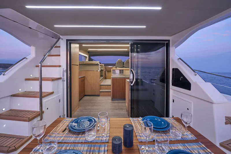 Slide: The Image of Astondoa 52 Flybridge 2022 - 3275398