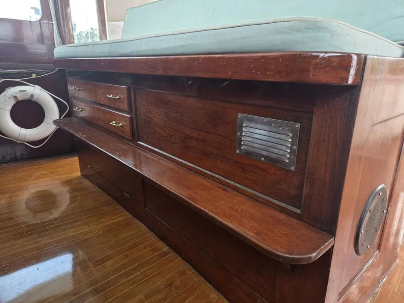 Slide: The Image of Trumpy 55 1966 - 5736229