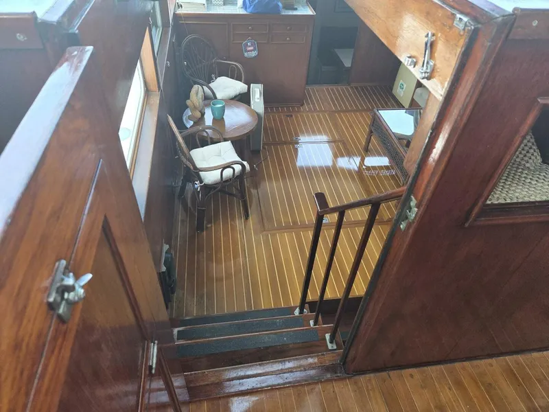 Slide: The Image of Trumpy 55 1966 - 5736231