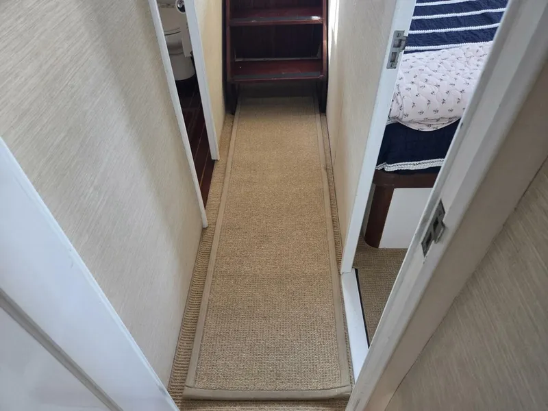 Slide: The Image of Trumpy 55 1966 - 5736246