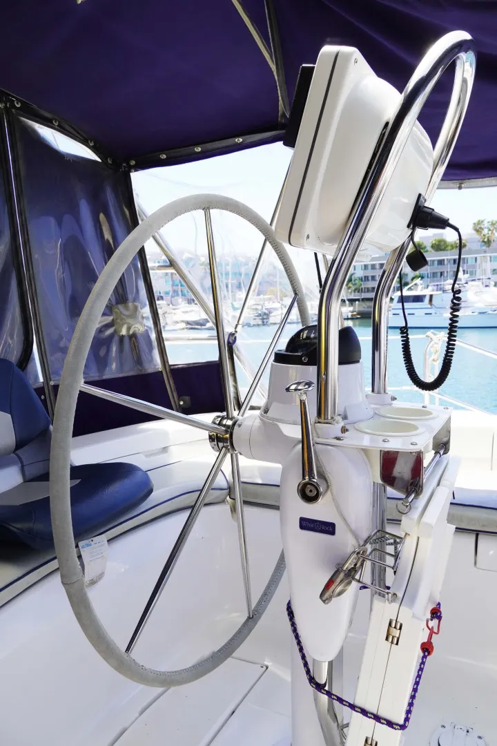 Slide: The Image of Hunter Passage 420 2000 - 3283628