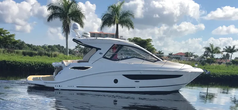 Slide: The Image of 2018 35 Sea Ray Sundancer 350 Kickin Tides Profile - 3289743