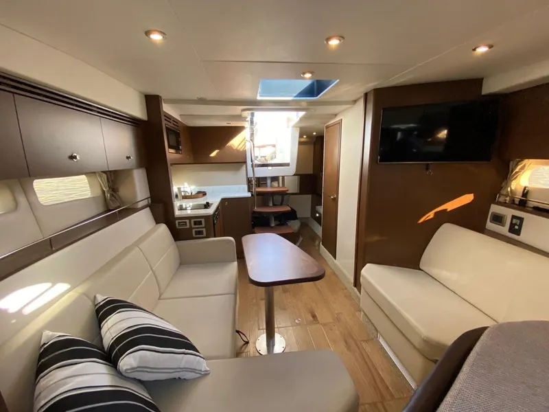 Slide: The Image of Manufacturer Provided Photo of Sister Ship Salon - 3290902