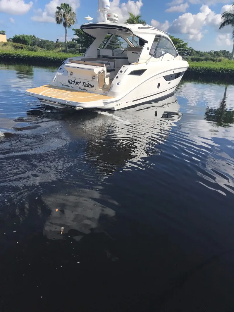 Slide: The Image of 2018 35 Sea Ray Sundancer 350 Kickin Tides Profile - 3289997