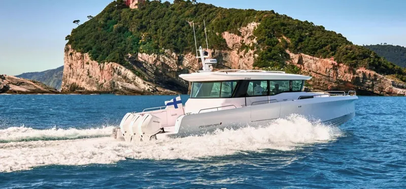 Slide: The Image of Axopar 45 XC Cross Cabin 2022 - 3289968