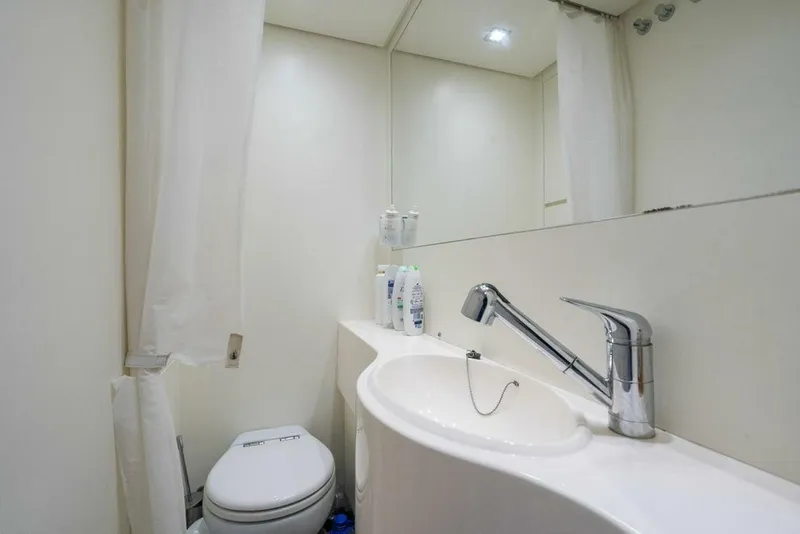 Slide: The Image of 2018 PERSHING 74 2018 PERSHING 74 - 4447284