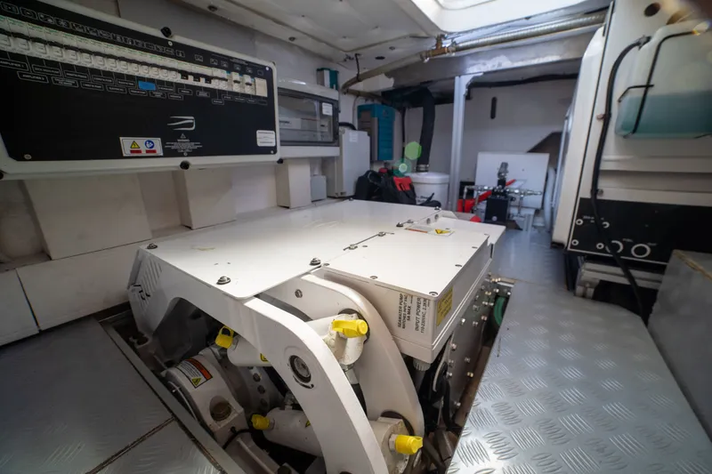 Slide: The Image of SeaKeeper Gyro Stabilizer  - 3294342