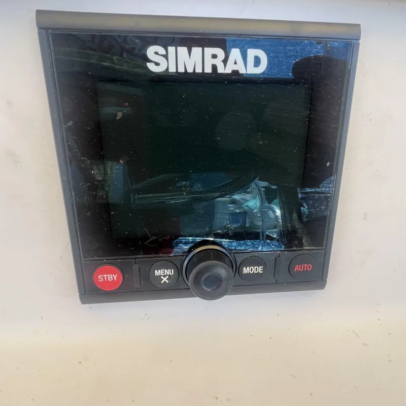 Slide: The Image of Rybo Runner 31 Center Console 1989 - 4412913