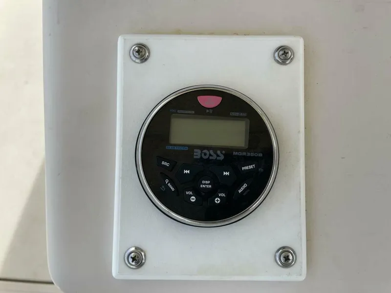 Slide: The Image of Rybo Runner 31 Center Console 1989 - 4412915